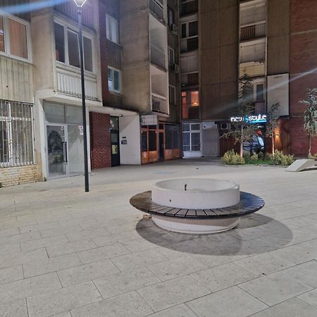 Aaa Apartment Pristina Exteriör bild